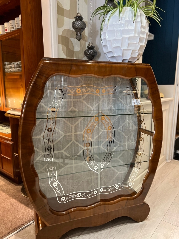 Oval glass online display cabinet