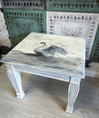 SWAN COFFEE TABLE