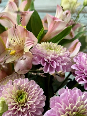 Extravagant Mother's Day Bouquet